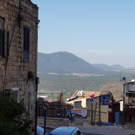 דירת נופש בוטיק - נוף לרבי שמעון Apartamento Safed Exterior foto